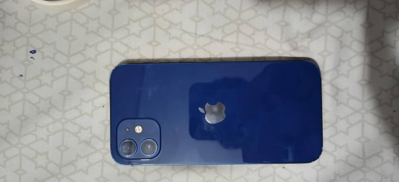 Apple iPhone 12 3