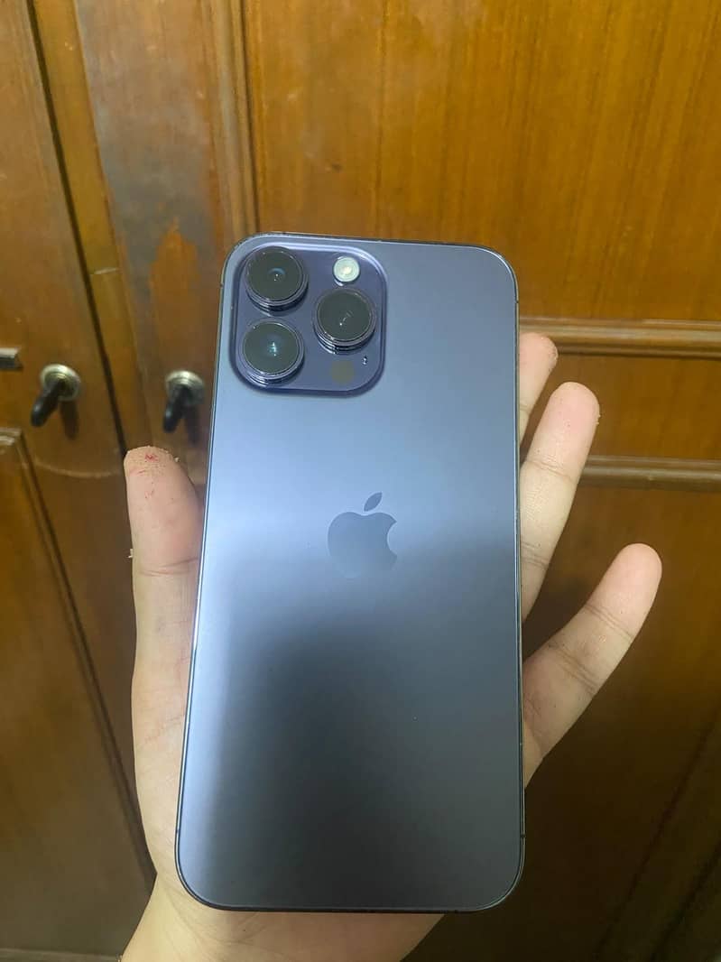 Apple iPhone 14 Pro Max 0