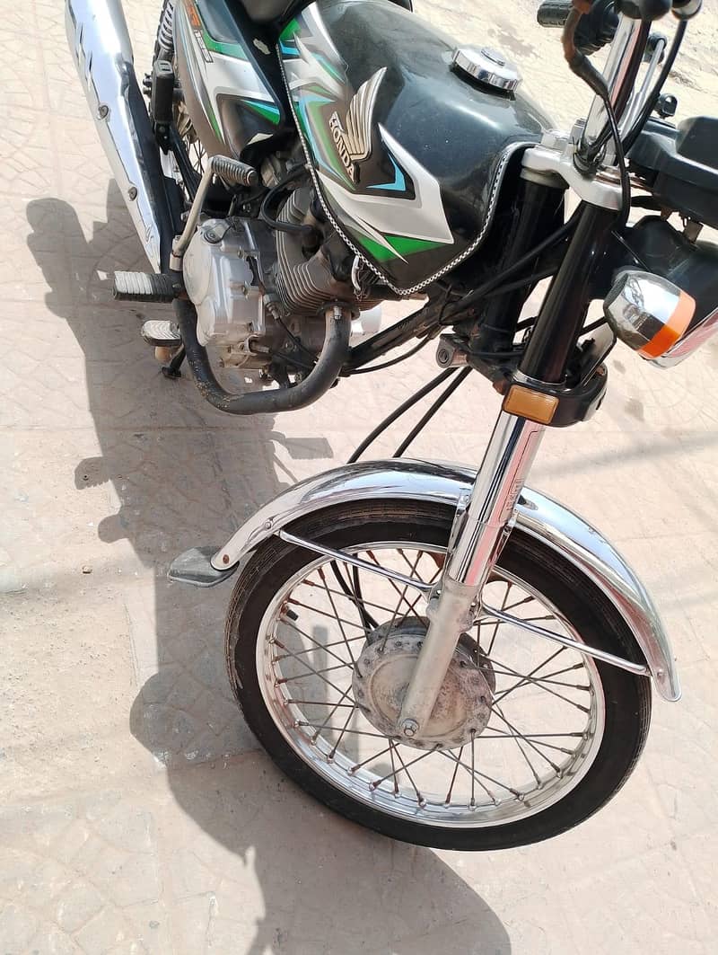 125 23 model . . 4