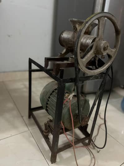 Keema machine