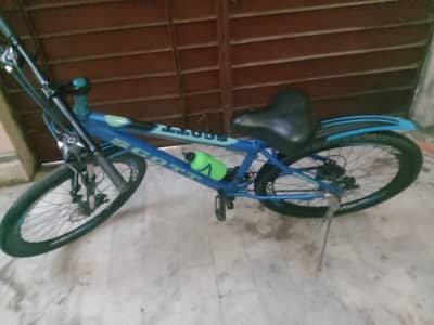bicycle urgent for sell Jo offer samajh ati ha batao