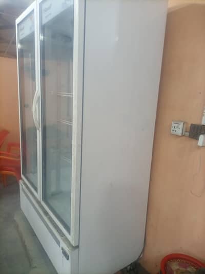 BRAND NEW 1 month Used Caravell Visi Chiller MEC-1200FG in Warranty