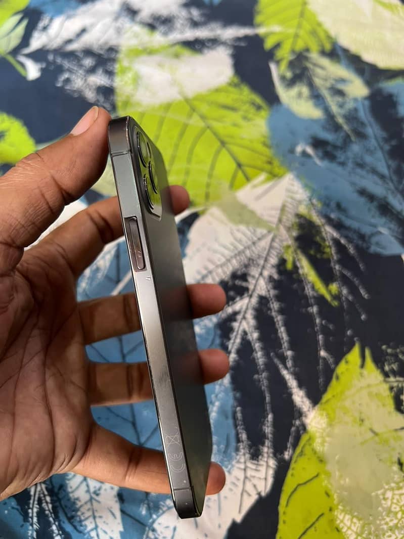 Apply Iphone 12 Pro 1