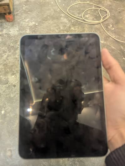I pad mini 6 with good condition !