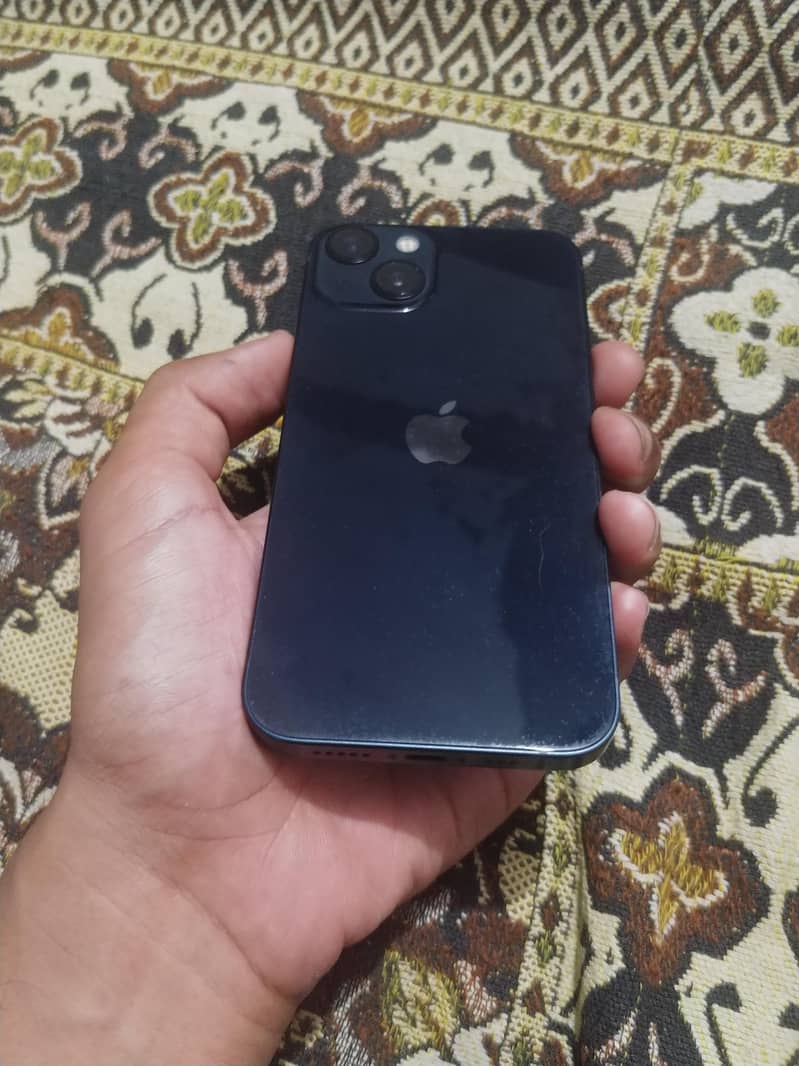 Apple iPhone 13 0
