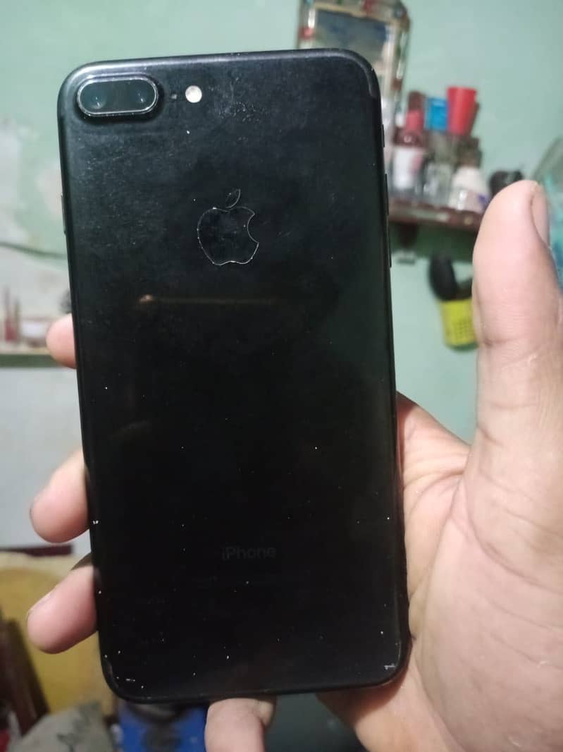 Apple iPhone 7 Plus 2