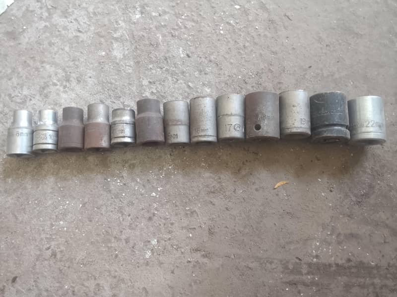 old Tools 0