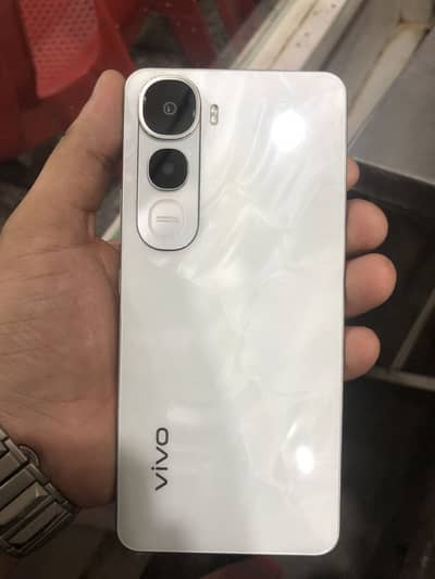 Vivo Y400