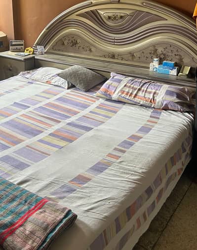 King size bed set