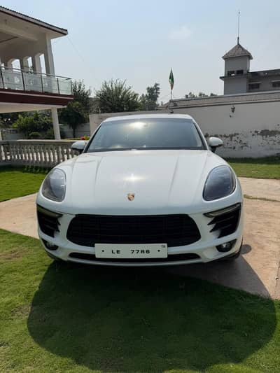 Porsche Macan 2015