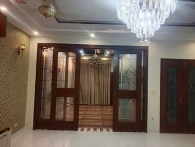 Spacious House Is Available For Sale In Ideal Location Of Bahria Town - Sector C