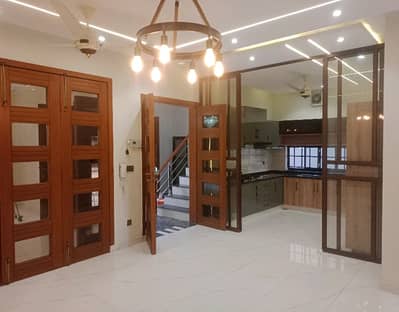 House Of 1 Kanal Is Available For sale