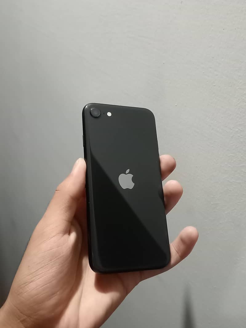 Apple iPhone SE 0