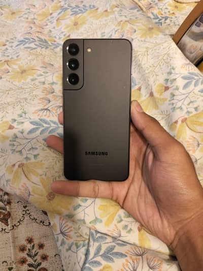 Samsung Mobile S22