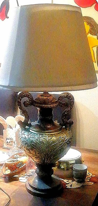 Elegant Vintage Decorative Lamp