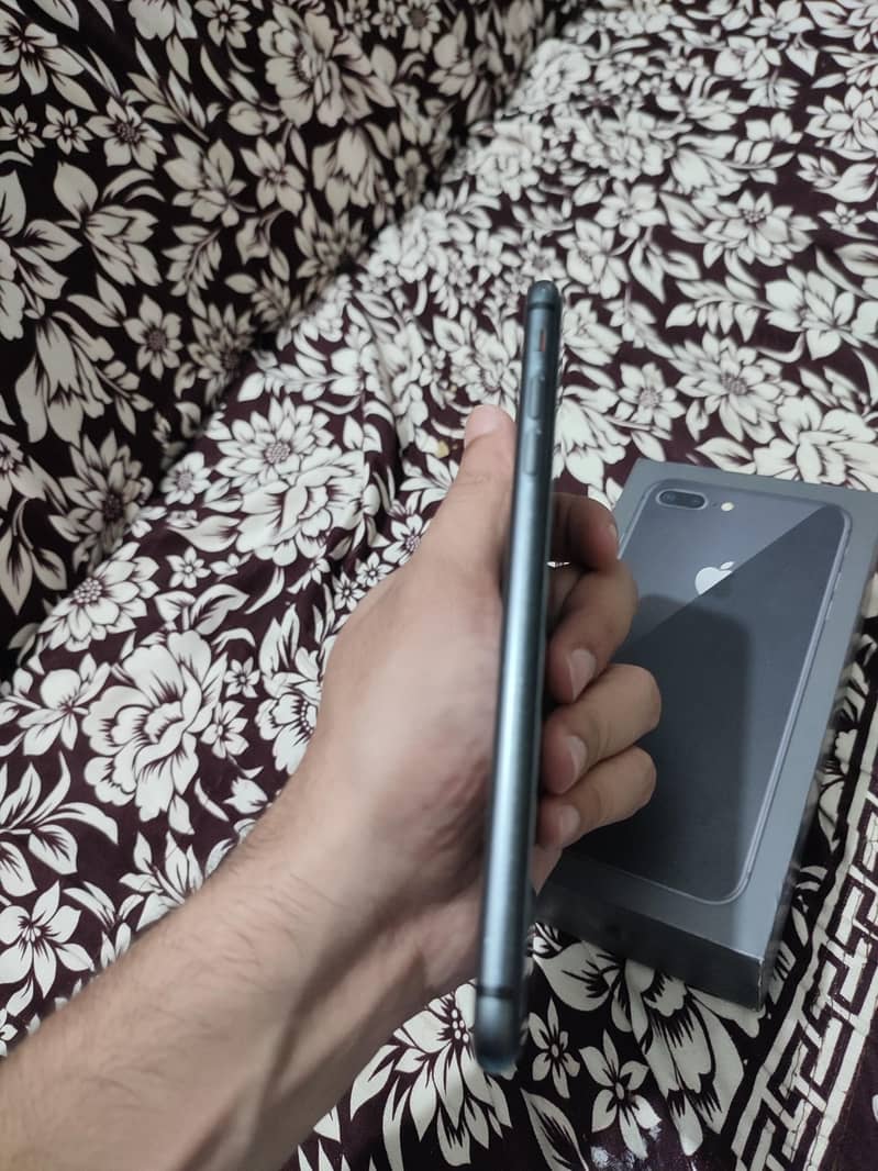 Apple iPhone 8 Plus Dead 2