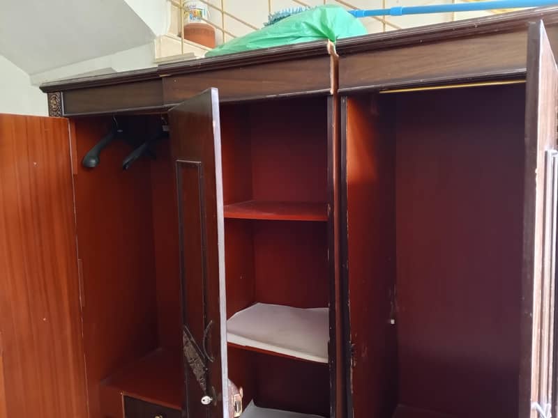 wardrobe, Divider, cot 0