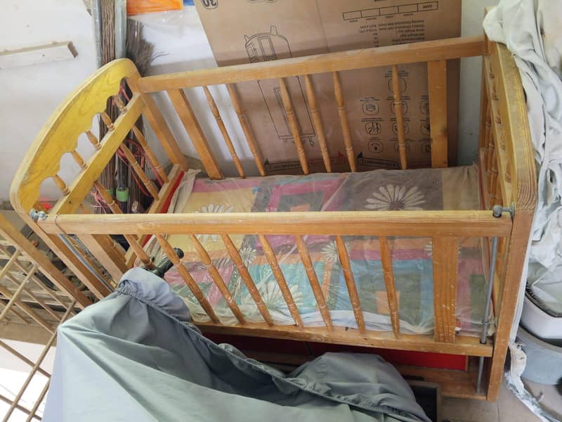 wardrobe, Divider, cot 12