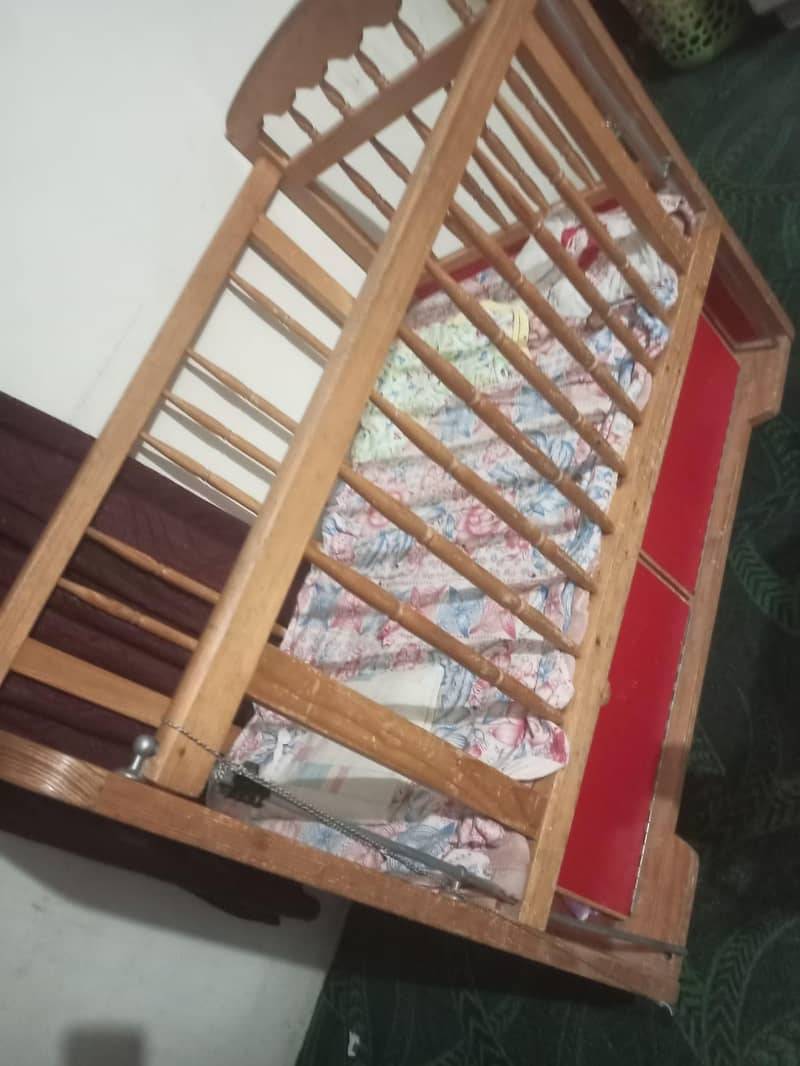 wardrobe, Divider, cot 13