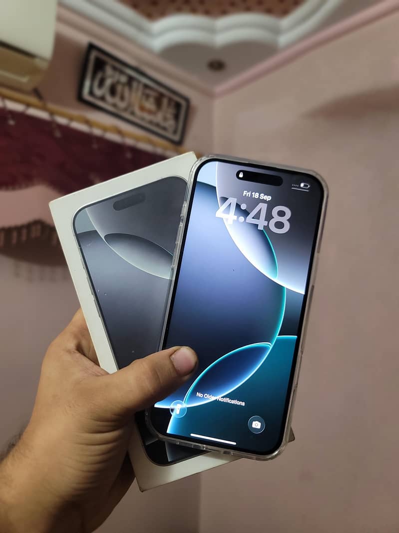 iphone 16 pro max 1