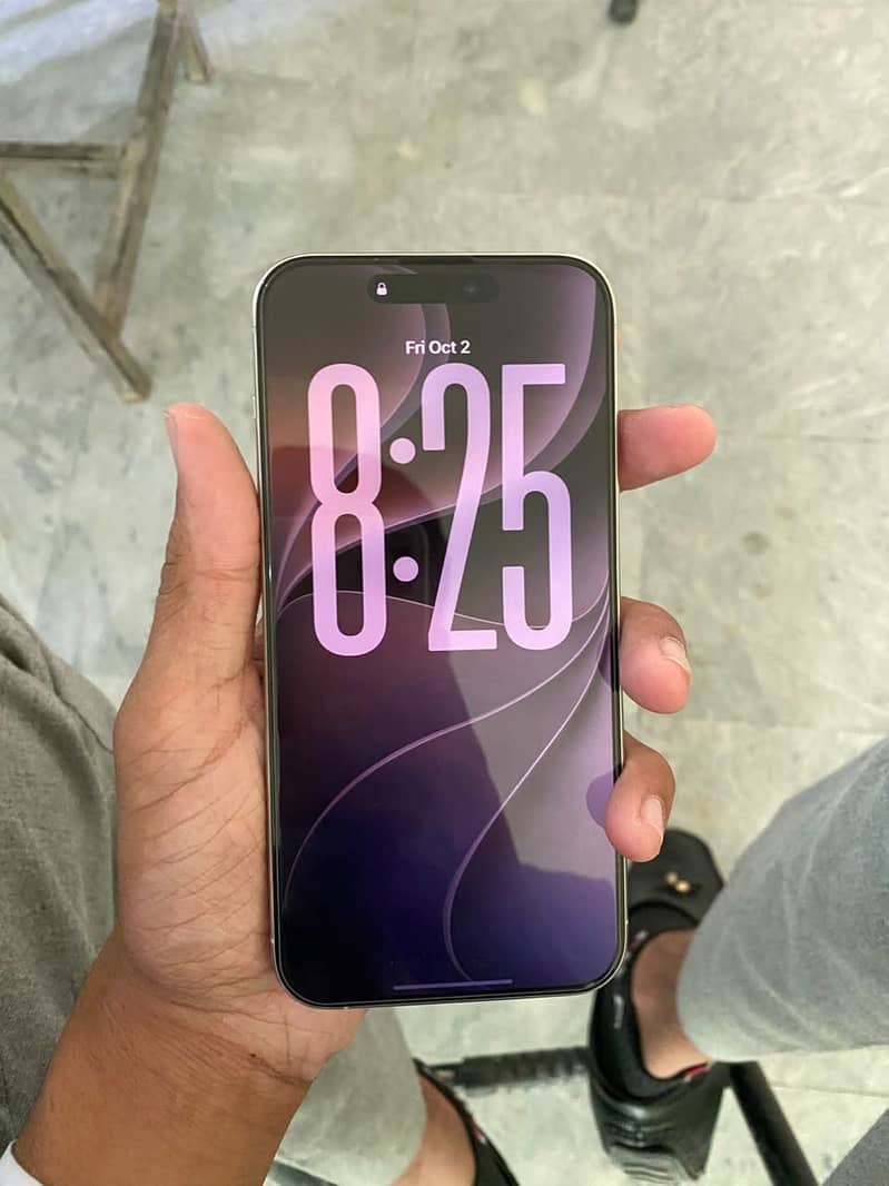 Apple iPhone 15 Pro Max 3