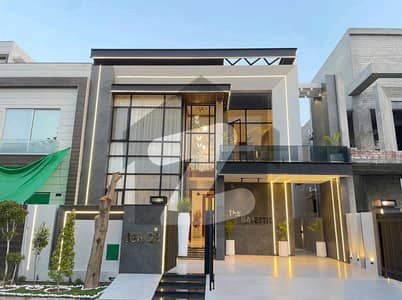 10 MARLA HOUSE FOR SALE IN BAHRIA TOWN LAHORE