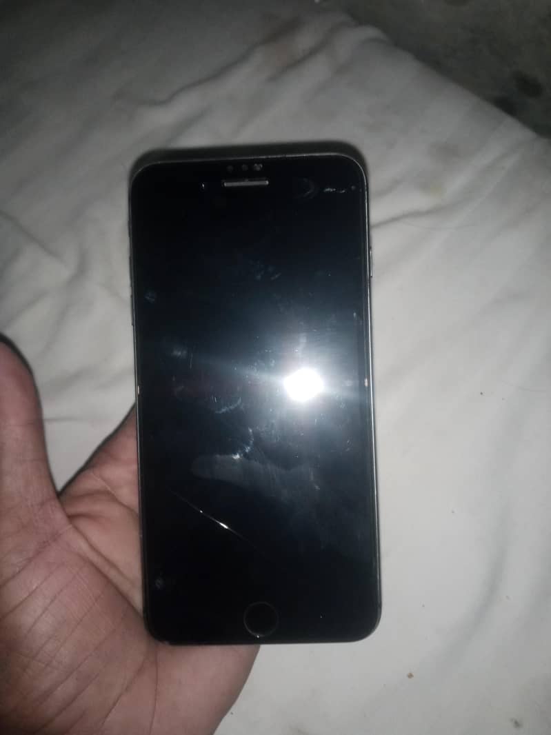 Apple iPhone 8 Plus 6