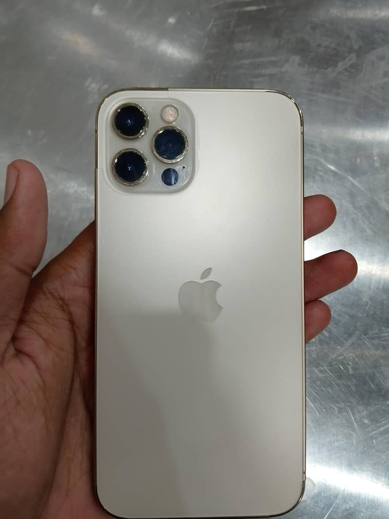 Apple iPhone 12 Pro 2