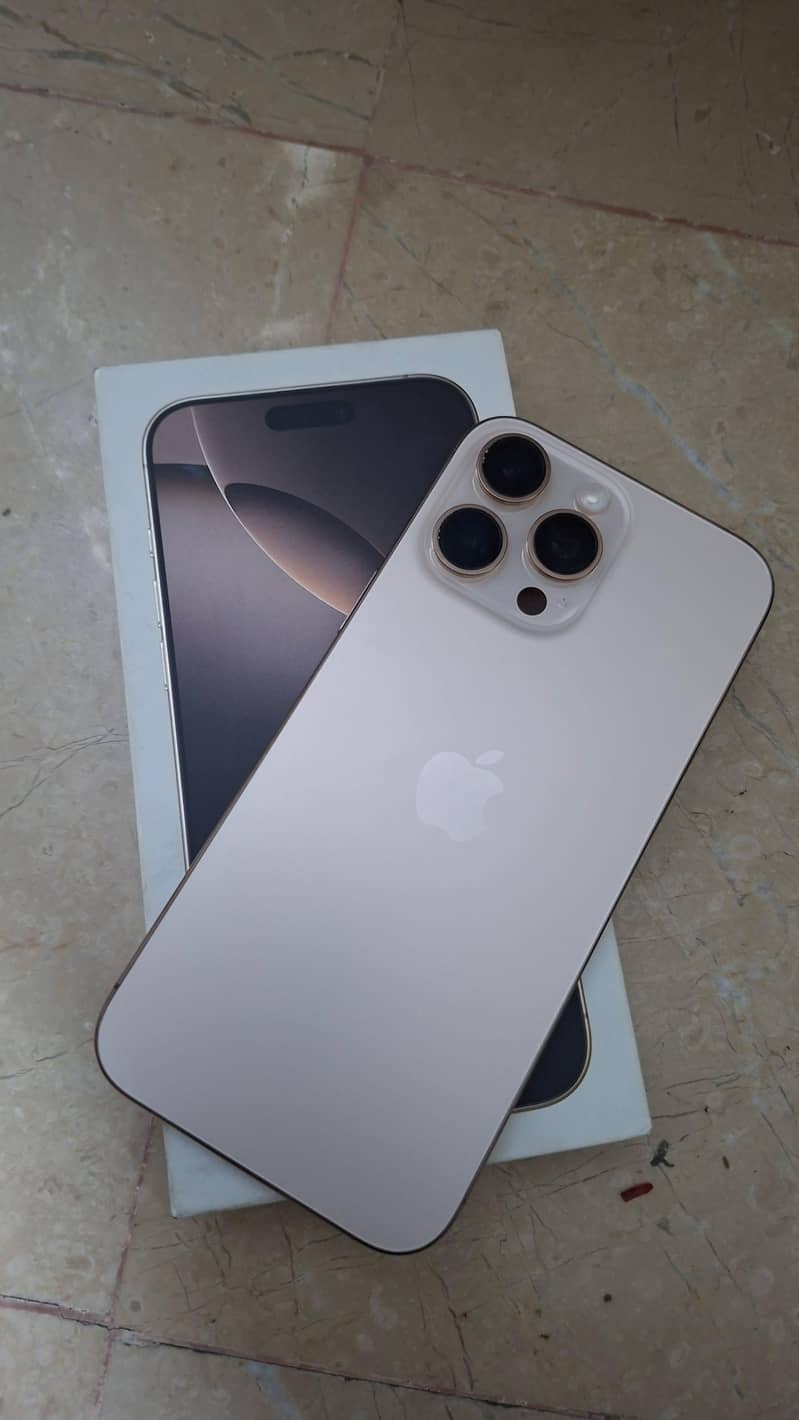 Apple iPhone 16 Pro Max 0