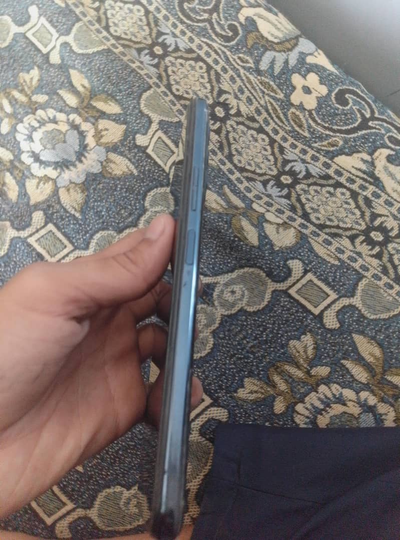 Tecno camon 18p 4