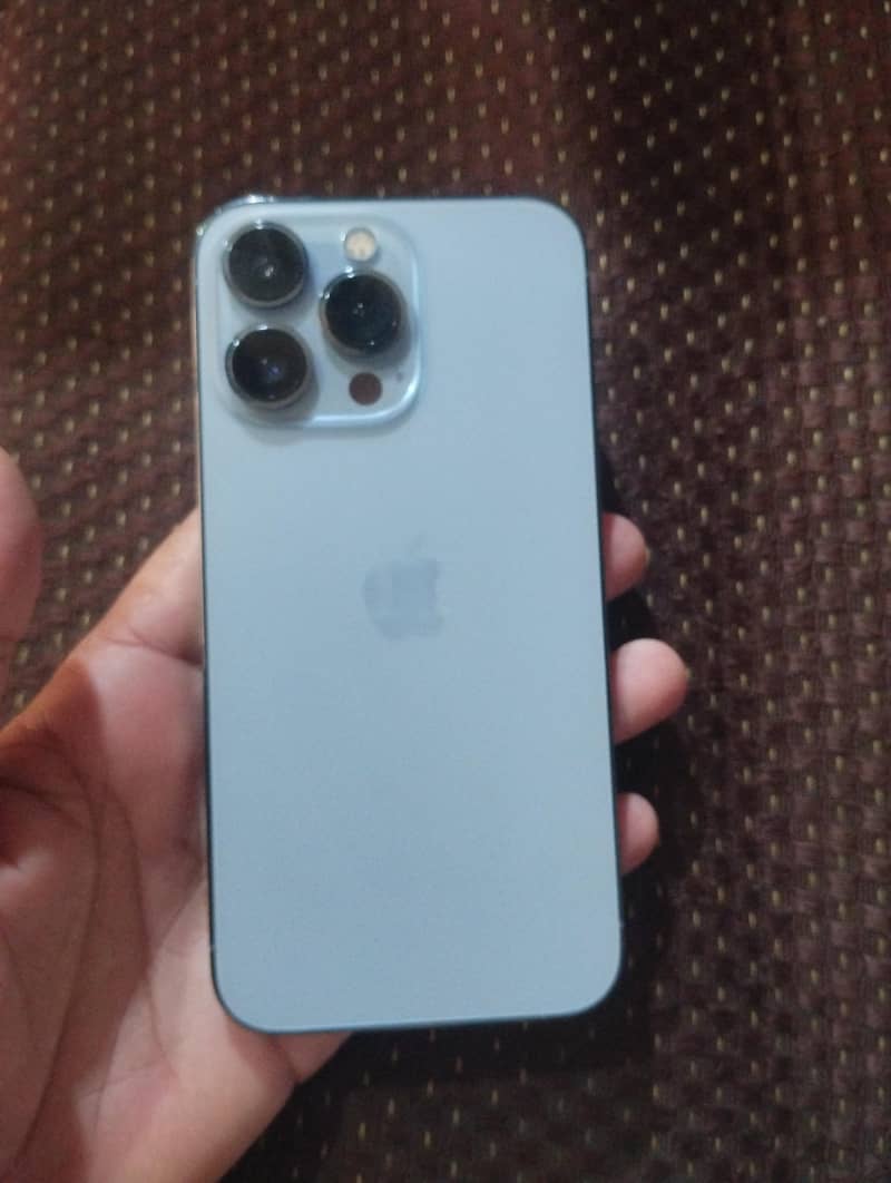 Apple iPhone 13 Pro 0