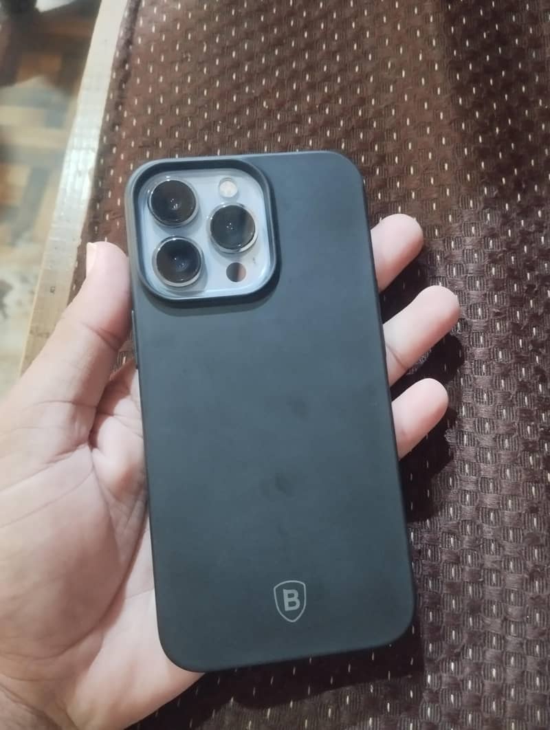 Apple iPhone 13 Pro 1