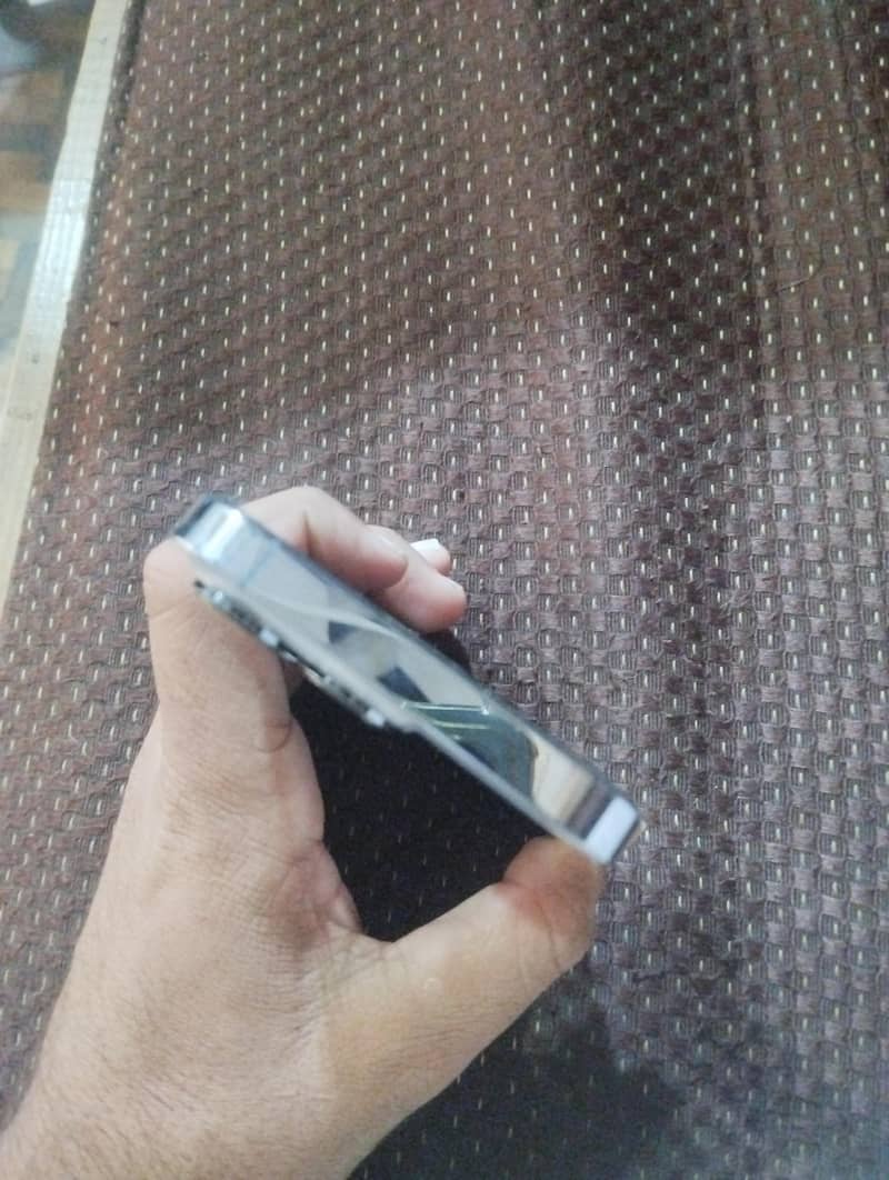 Apple iPhone 13 Pro 6
