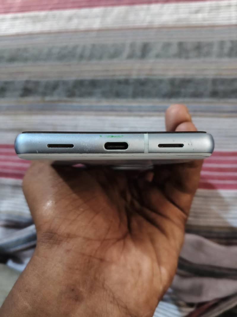Google Pixel 7a 2