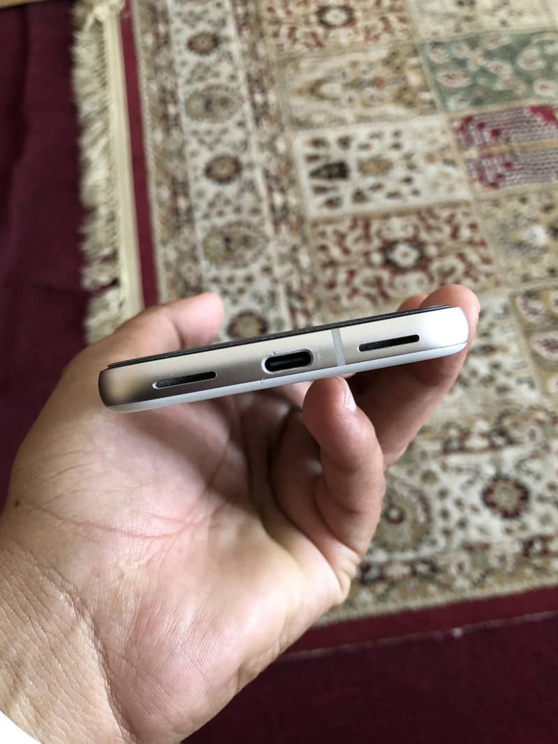 Google Pixel 8a 3