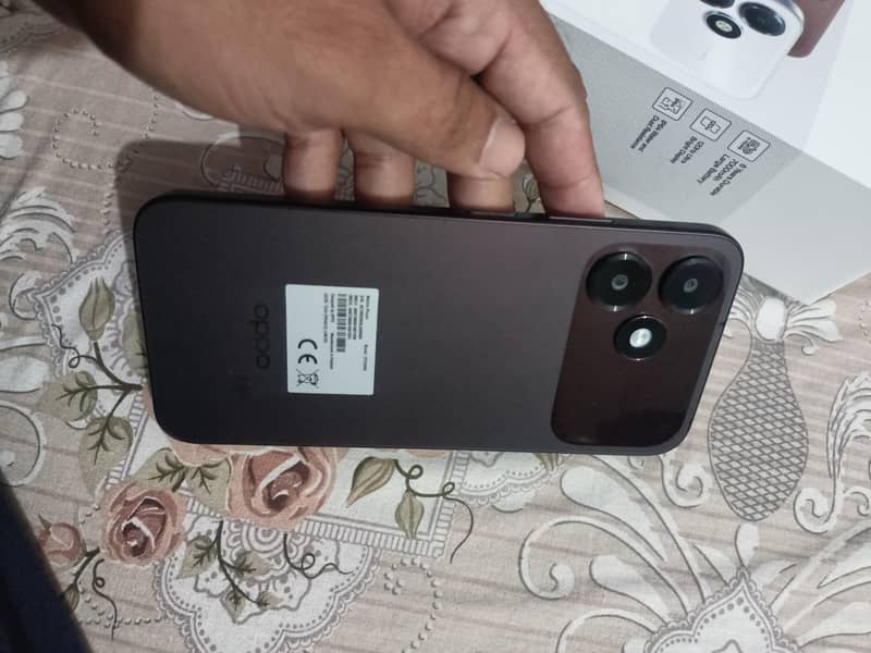 OPPO A6 0