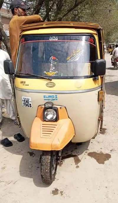 Siwa auto rickshaw 115000 advance Baki 212dena Kist 10hzr