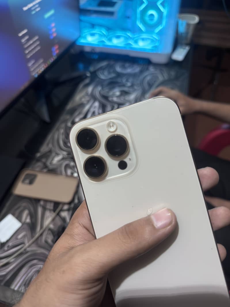 Iphone 16 pro max 2