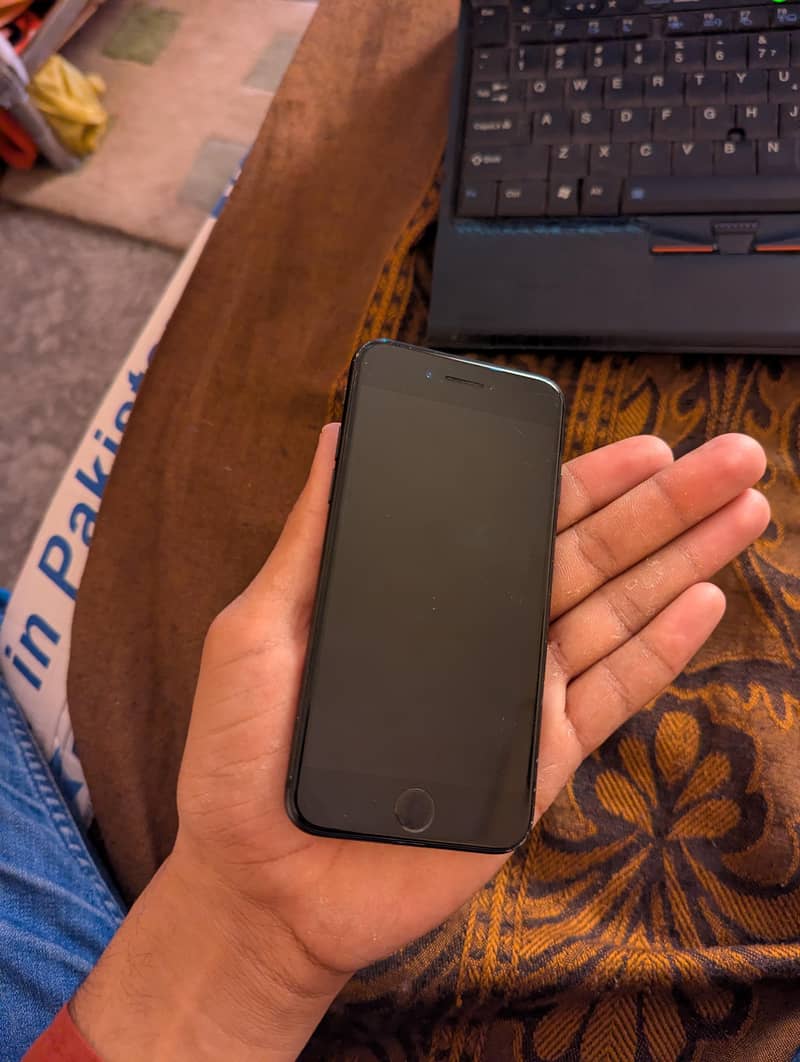 Apple iPhone 7 4