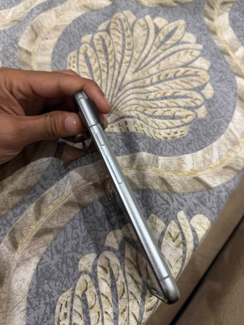 Google Pixel 8 5