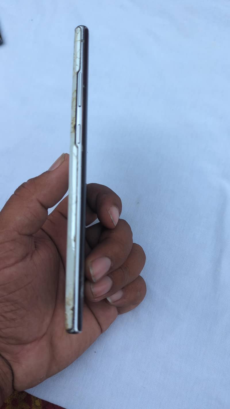 Samsung Mobile Note 10 Plus 3