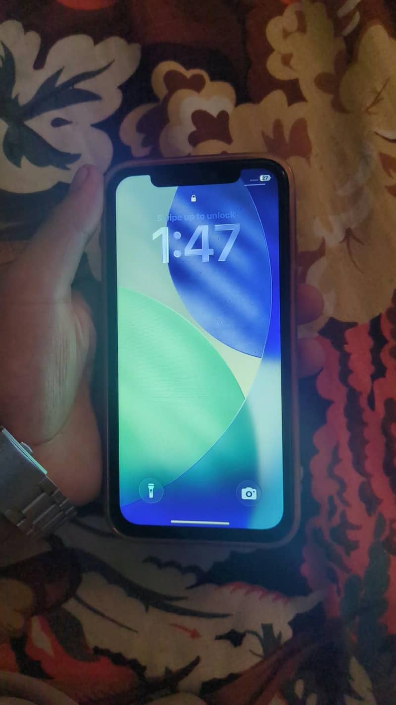 Apple iPhone 11 4
