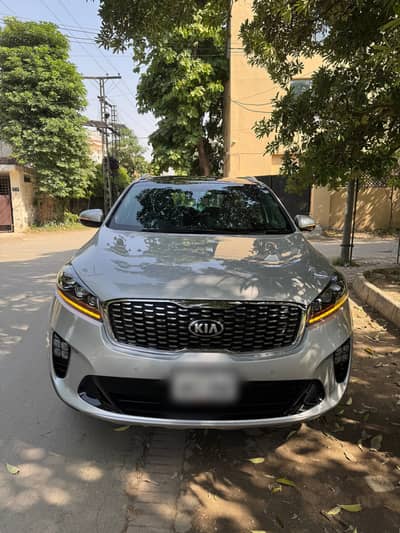 KIA Sorento 3.5 FWD V6 2024 for Sale in Gulberg Lahore