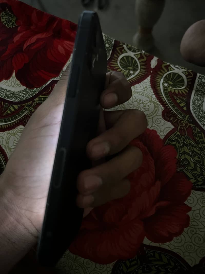 Apple iPhone 12 6