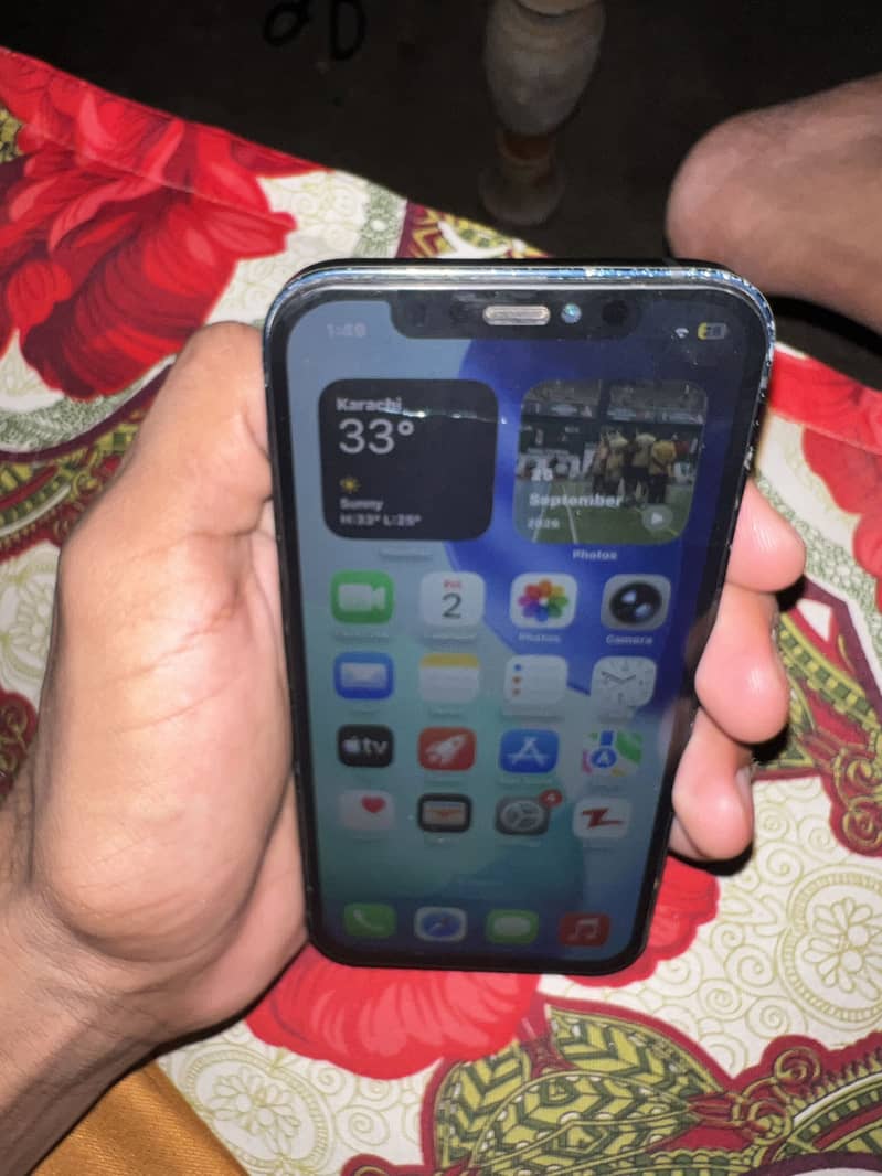 Apple iPhone 12 7