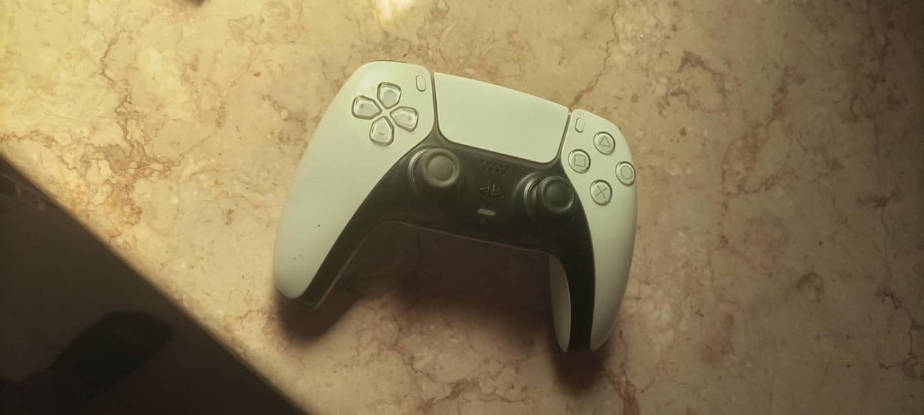 PS5 Controller 0