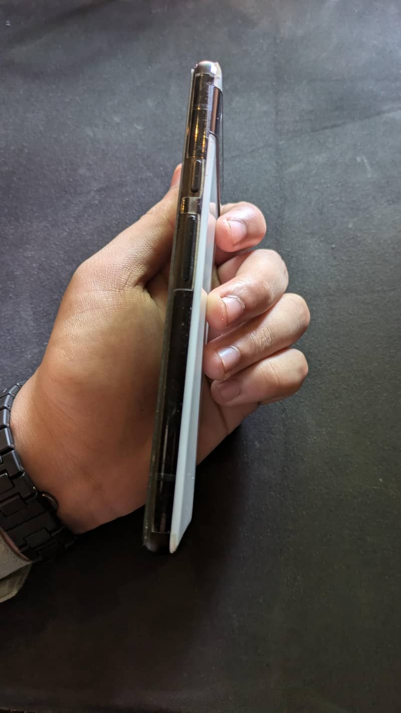 Google Pixel 6a 4