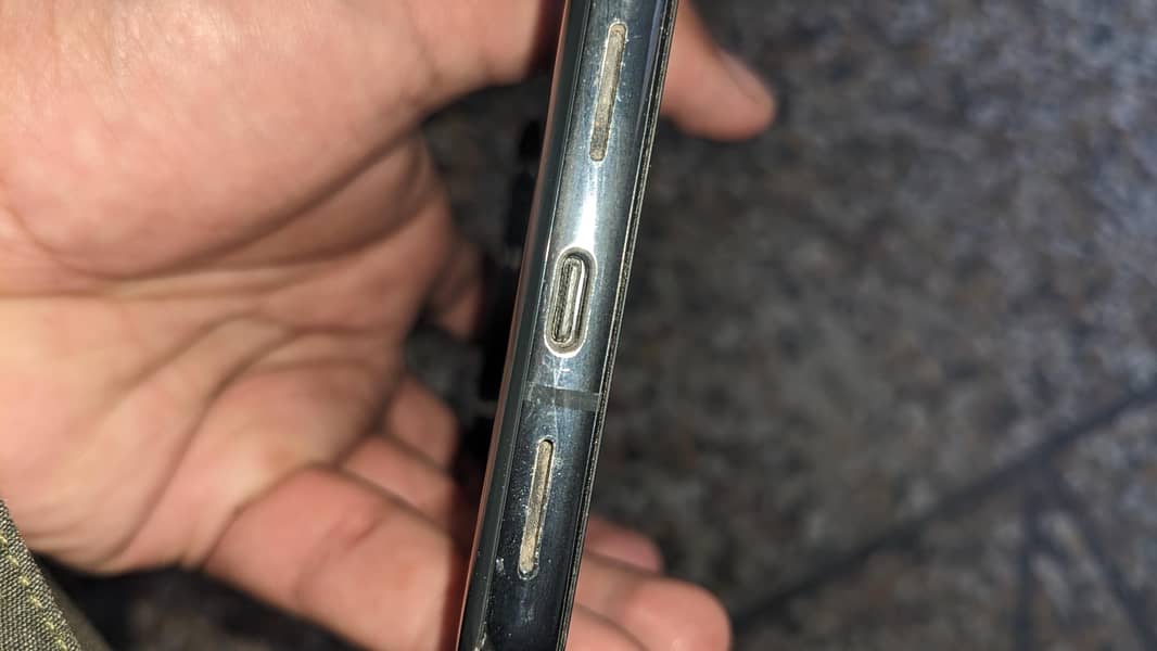 Google Pixel 8 Pro 4