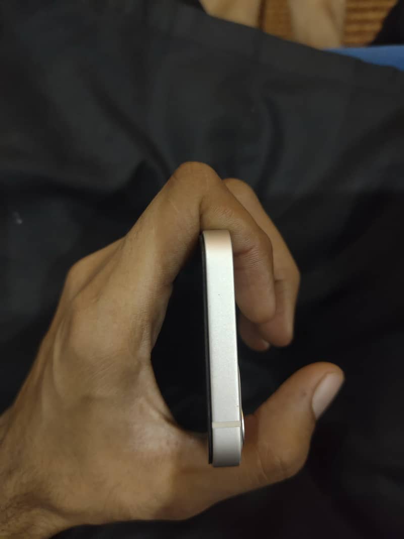 Apple iPhone 12 mini 3