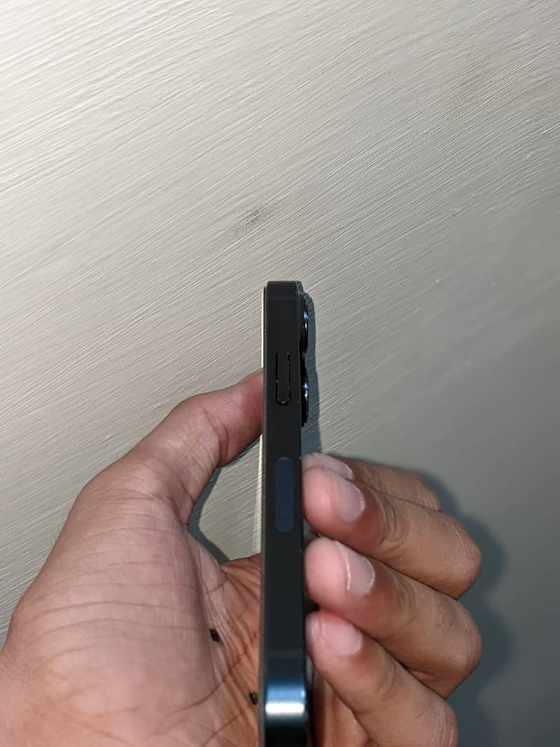 Apple iPhone 13 mini 5